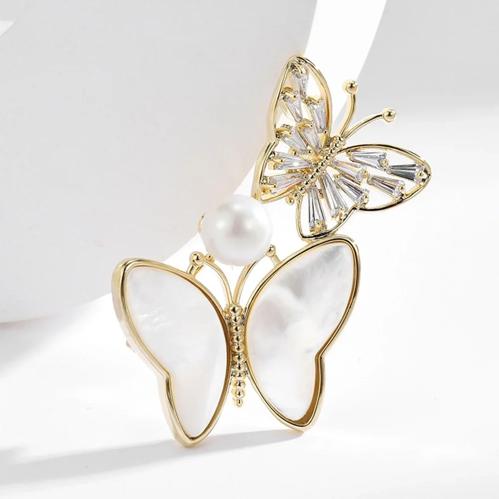 

Women's Jewelry Shell Butterfly Brooch Crystal Zircon Inlaid Wedding Banquet Gift Female Clothing Accessories Lapel Pins