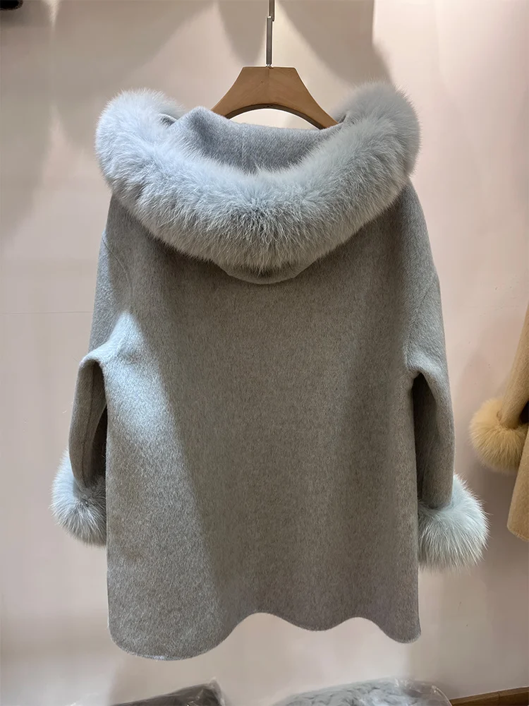 2025 Cappotto con cappuccio in vera pelliccia di volpe naturale da donna invernale Giacca in lana e cashmere Cappotto femminile spesso di lusso Capispalla caldo da donna in lana