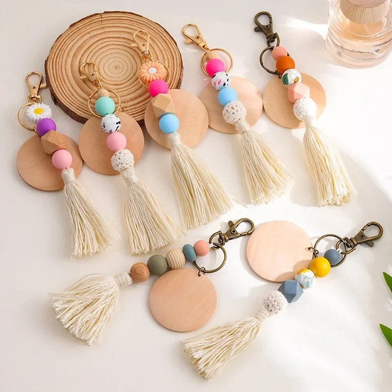 Personalized Name Number Silicone Bead Tassel Pendant Keyring Laser Custom Logo Wooden Chip Keychain Bag Key Chain Ring Gift