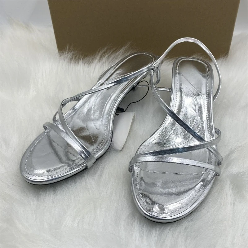 

Женские современные сандалии на среднем каблуке с перекрестным ремешком, брендовый дизайн, роскошные золотые, серебряные удобные повседневные летние офисные женские туфли с открытым носком