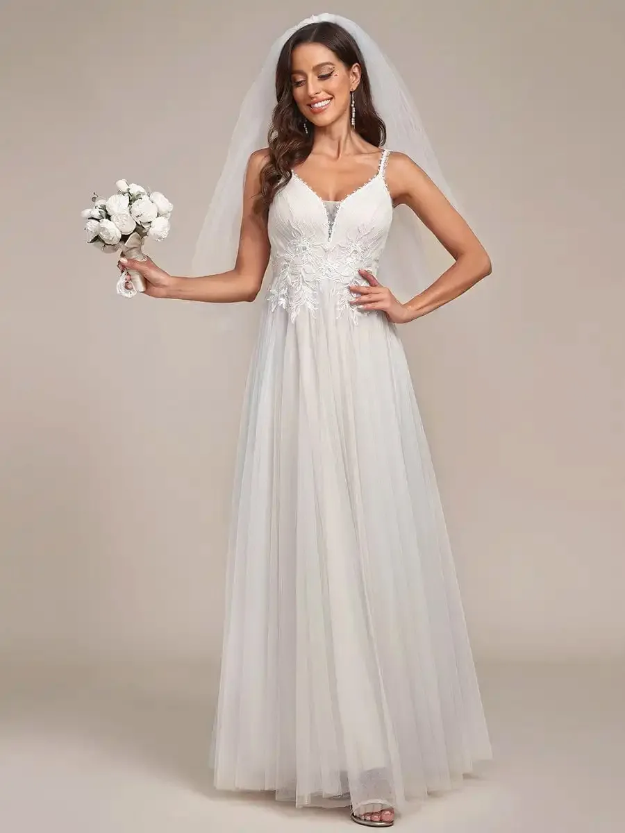 

Elegant Wedding Dresses Tulle Floral Spaghetti Strap Illusion V-Neck 2024 Ever Pretty of Embroidery A-Line Ivory Bridal Gowns