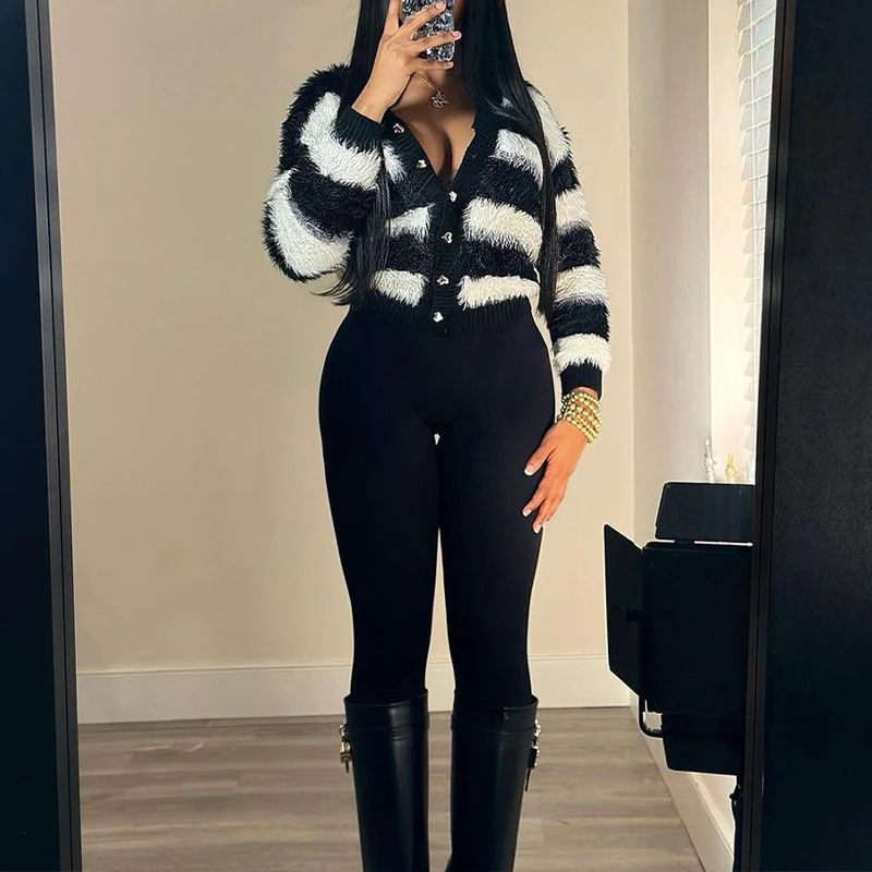

BKLD New Black White Stripes Contrast Single-breasted Long Sleeved Cardigan Loose Knitted Sweater Casual Fashion Streetwear Tops