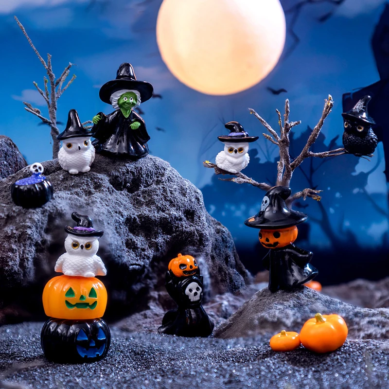 Mini Halloween Ornament Cartoon Witch Ghost Pumpkin Figurine Micro Landscape Dollhouse Model Car Interior Desktop Decoration