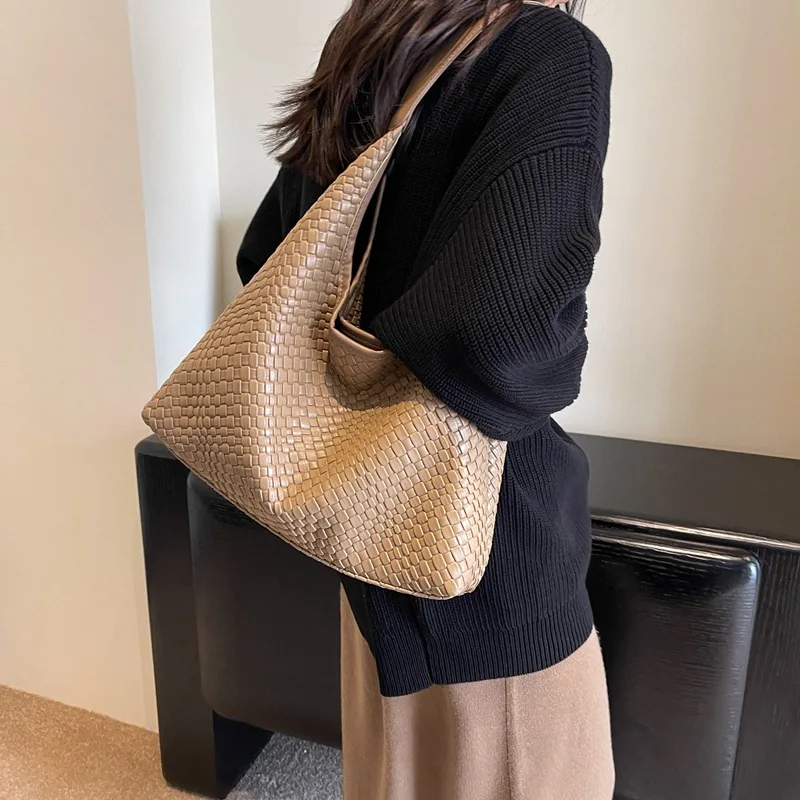 Trendy Designer Woven Large Totes Shoulder Bag for Women Casual Handbag and Purses 2024 New Vintage Ladies Messenger Bags