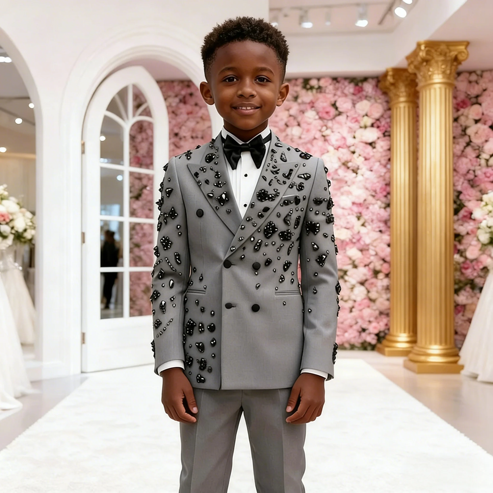 Luxury Suits For Boy Black Crystal Beaded Prom Blazers Customized 2 Pieces Double Breasted Kids Formal Party Wedding Tuxedos
