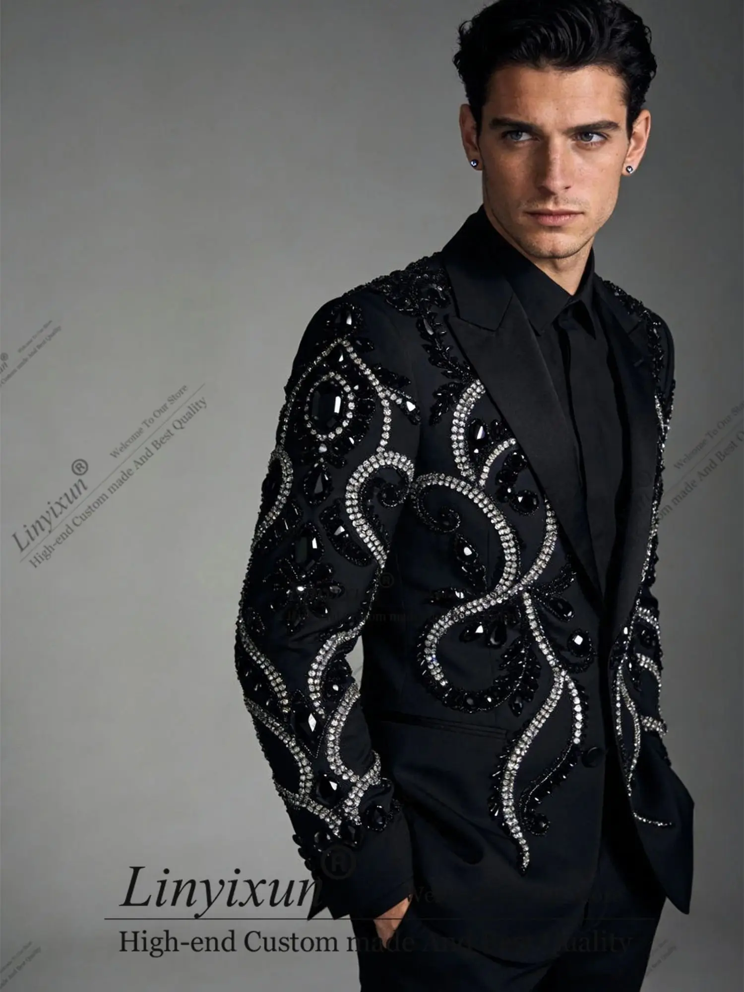 

Designer's style Rhinestons Men Suits 2 Piece Groom Tuxedos Customized Male Prom Blazers Wedding Slim Fit trajes para hombre