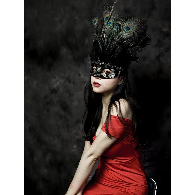 qq34Mask Women's Black Feather Half Face Luxury Peacock Fun Suitable for Halloween Party Ball Bar Christmas Stage Performance Pr