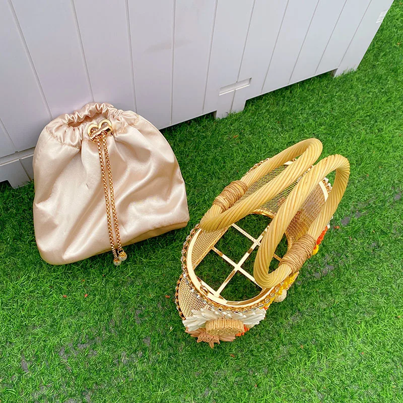 

Shiny Bead Chains Vegetable Baskets Women Bag Bucket Shoulder Crossbody Bag Sweet Sun Flowers Handmade Weaving Bag