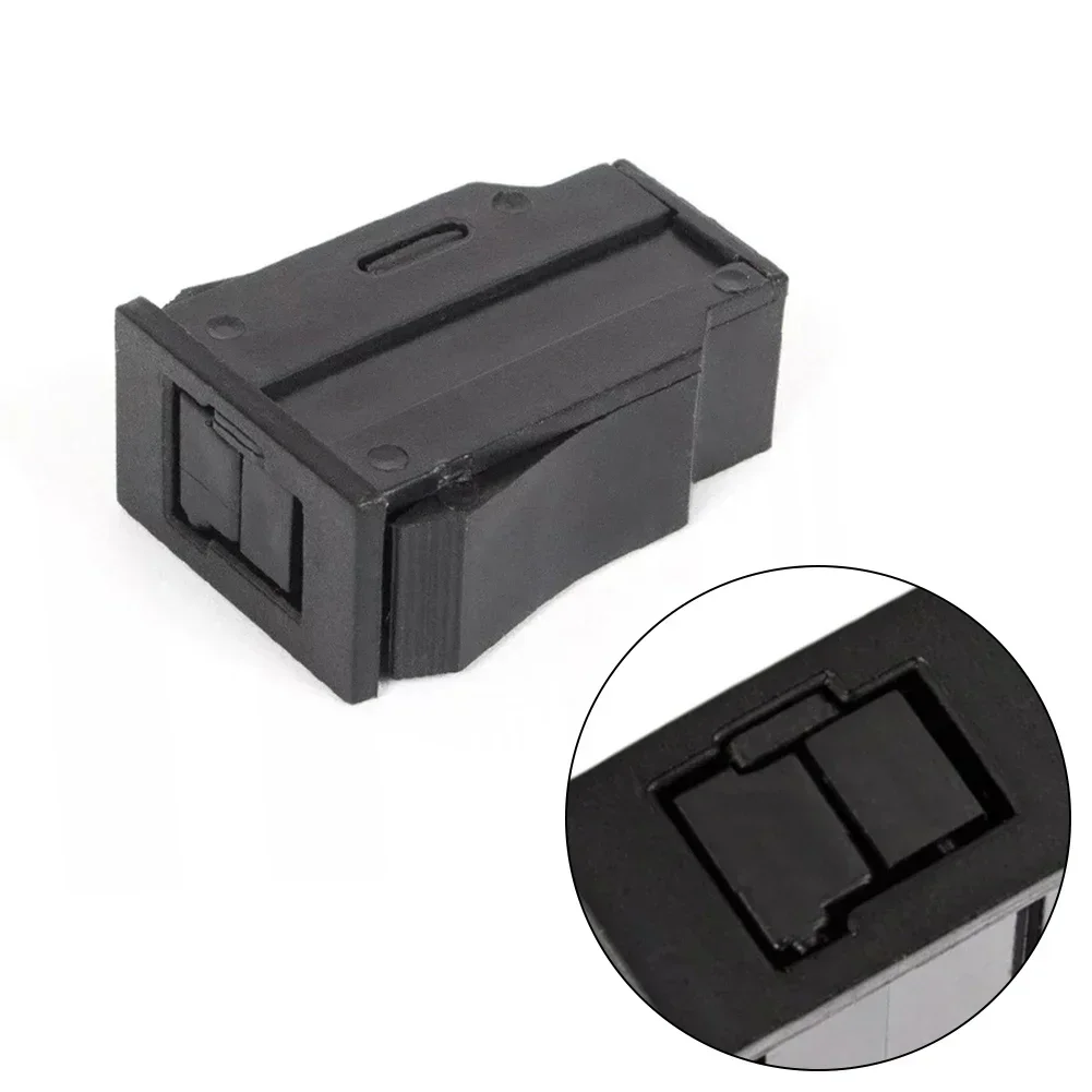 Car Instrument Panel Storage Box Lock 1545547 8M51T044K90AA For Ford For Focus For MK2 2005-2011 Plastic Dashboard Lock Clip Acc