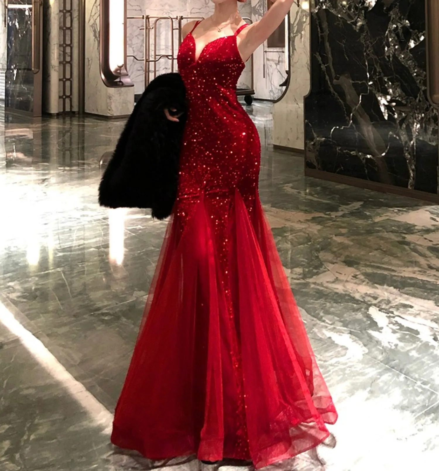 Rode Bling Pailletten Jurk Vrouwen Mesh Patch Backless Mouwloze Elegante Maxi Vestidos Bodycon V-hals Spaghetti Kleding Dame