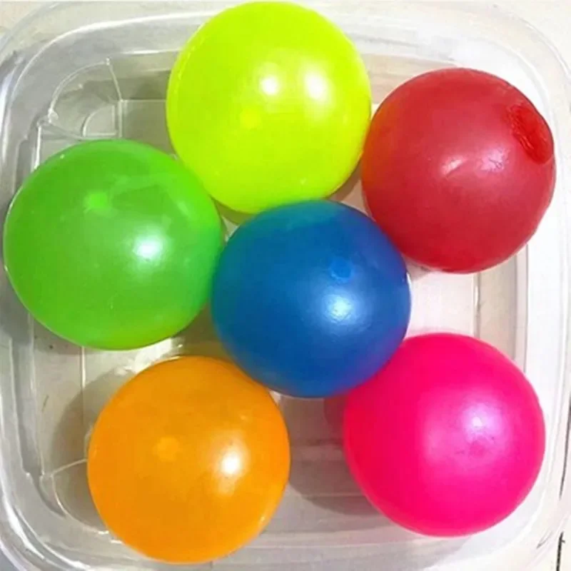 Bolas luminosas de alto rebote para niños, pelota antiestrés brillante, juguete de descompresión para pared pegajosa, regalo para niños, juguete de ansiedad que brilla en la oscuridad, 5 uds.