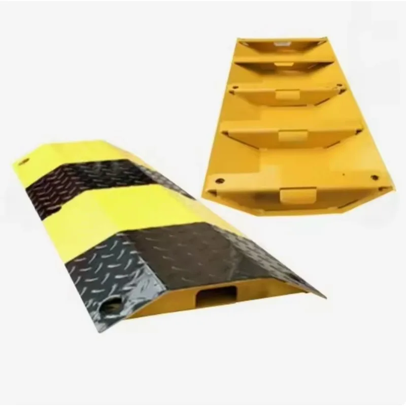 Road Traffic Safety Truck Vehicle Slow Down Reducer Barrier Heavy Duty Steel Speed Breaker Bump Metal Speed Humps