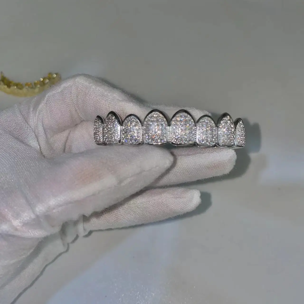 New Hot Bling Bling Iced Out Teeth Grillz Hip Hop Top & Bottom Grills Dental Mouth Punk Teeth Caps Cosplay Party TG137