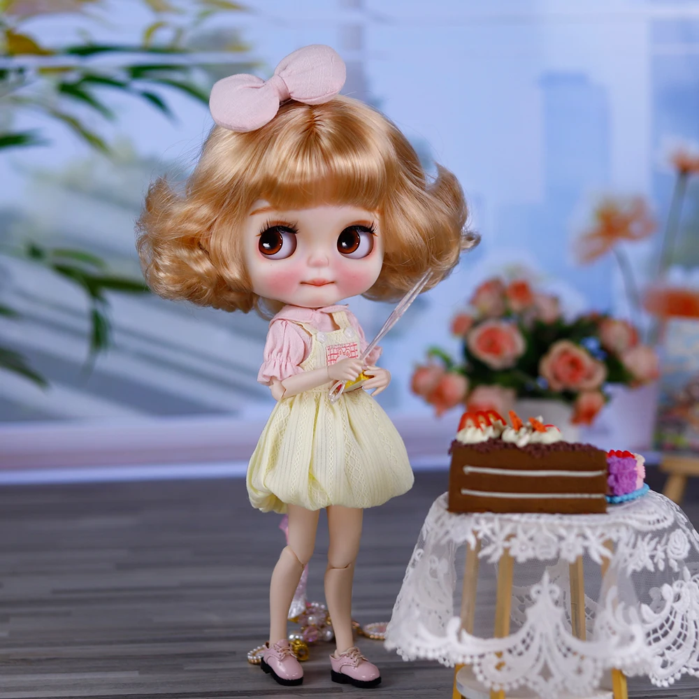 ICY DBS Blyth Doll 1/6 BJD Golden Curly Nurse Set Customized Hand Carved Eyebrows, Lips, and Facial Gifts