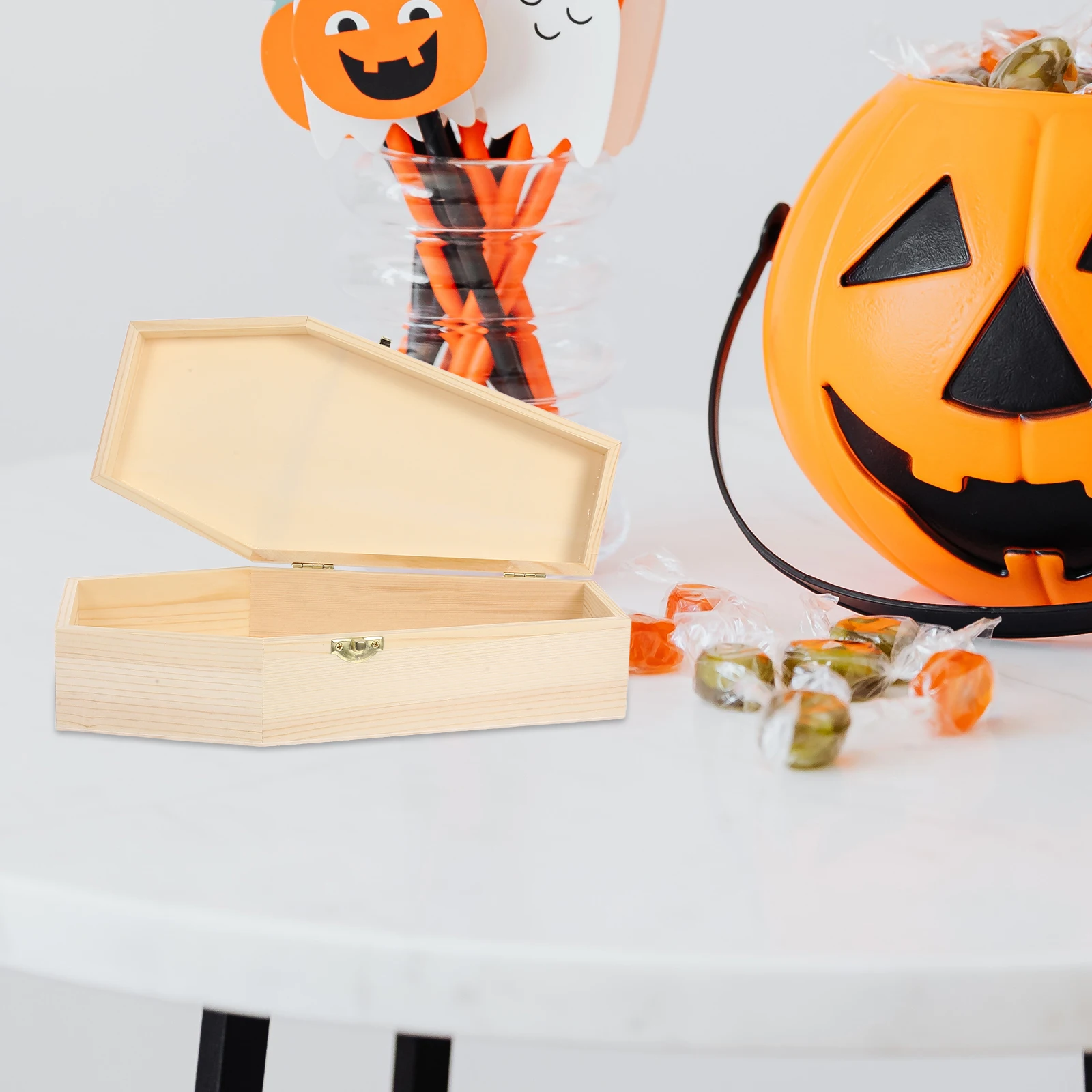 

Large Wooden Coffin Candy Box Hinged Lid Halloween Candy Storage Gothic Jewelry Organizer Spooky Party Favor Coffin Holder