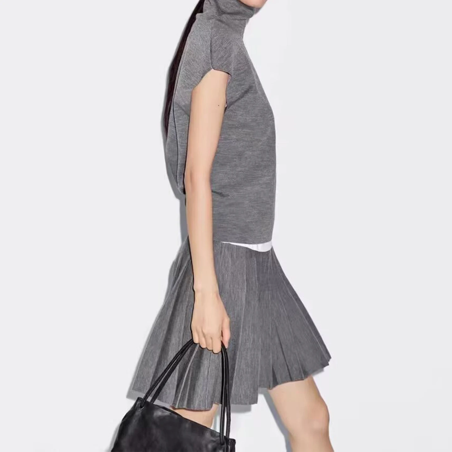 Jesień 2025 Nowy Zestaw Damski Modny Zestaw z Wysokim Stanem Spódnica z Krótkim Rękawem Dzianinowa Bez Rękawów 05656800829 Bez Rękawów Golf