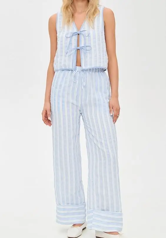 

Женский комплект из 2 предметов в полоску с глубоким V-образным вырезом и завязками на бретелях, брюки с эластичной резинкой на талии, комплект одежды для женщин, горячая распродажа, S M L