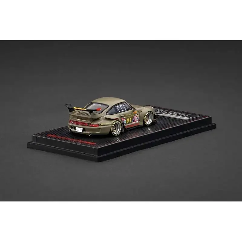 Vorverkaufszündung 1:64 RWB 993 Matte Green Collection Toys Druckgussautomodell