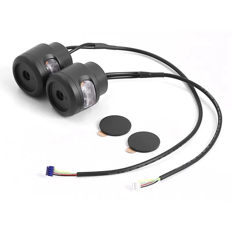 

A06F - Комплект левых и правых поворотников на руль для электросамокатов Ninebot E2/E2 Pro