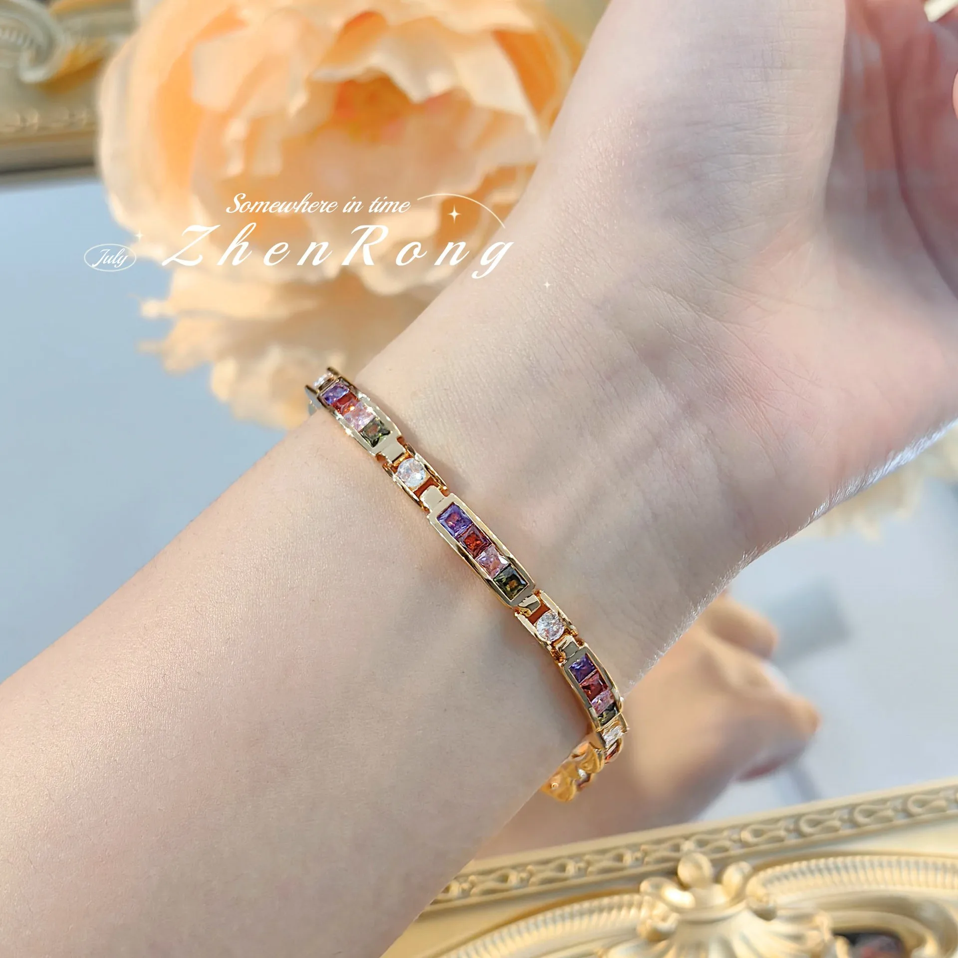 

Foydjew Vintage Medieval Style Jewelry Dopamine Rainbow Colorful Zircon Bracelets For Women Fashion Gold Color Hand Accessories