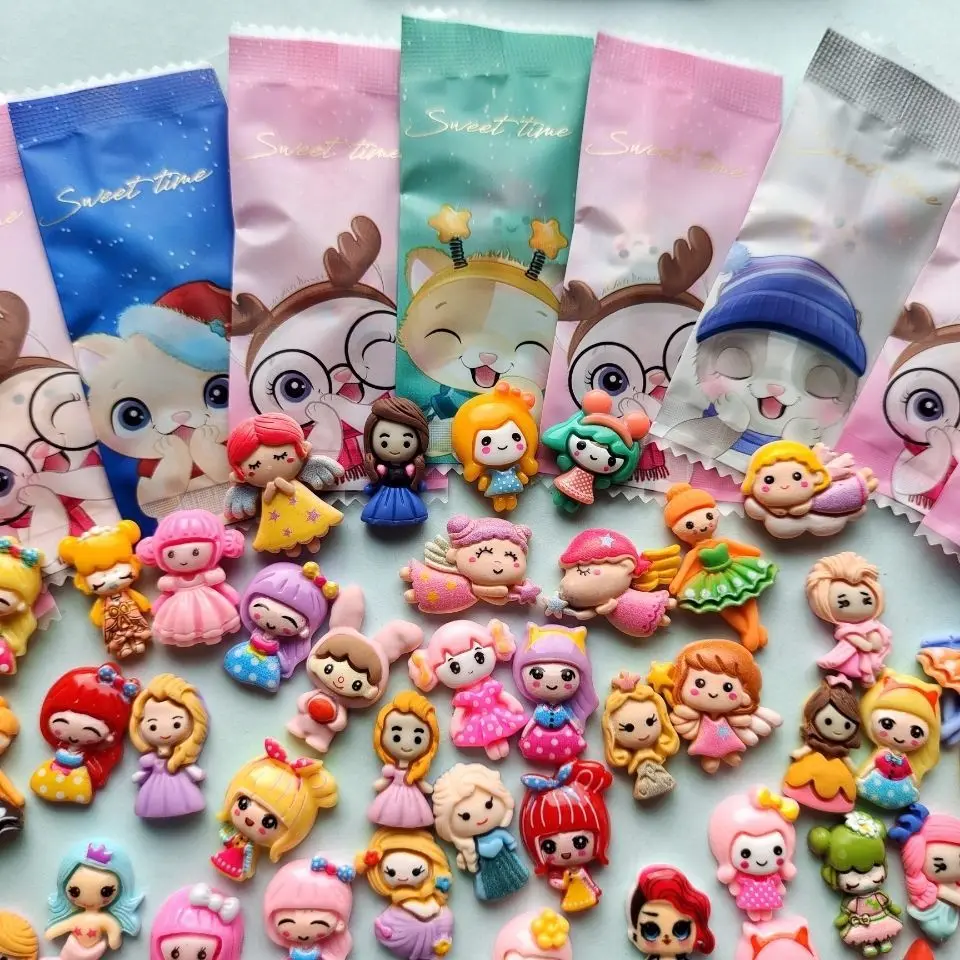 5/10PCS Fun Mixed Surprise Mix Bag Cute Little Girl Doll Princess Model Resin Ornament Toy Surprise Mix Box Fake Candy Kids Toys