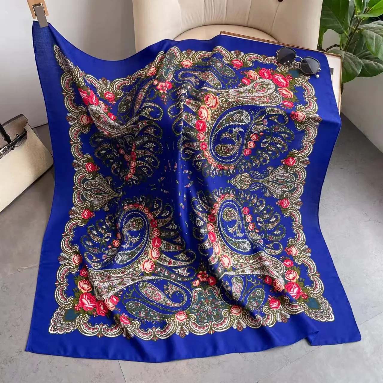 110*110CM Russian Scarf Women Luxury Floral Print Square Bandana Ukrainian Ethnic Shawl Big Size Handkerchief Wraps