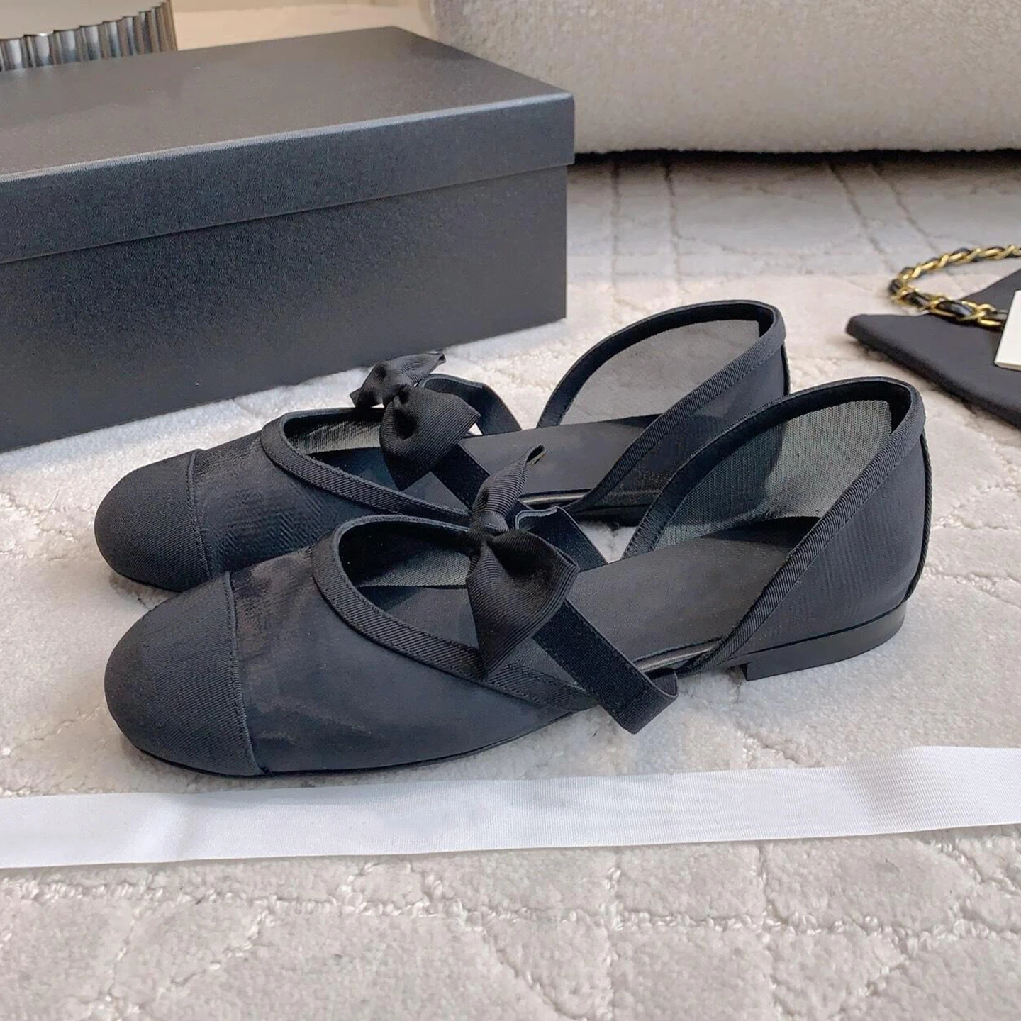 2025 nuevas bailarinas con lazo, zapatos Mary Jane Retro franceses, zapatos planos calados con punta redonda para mujer