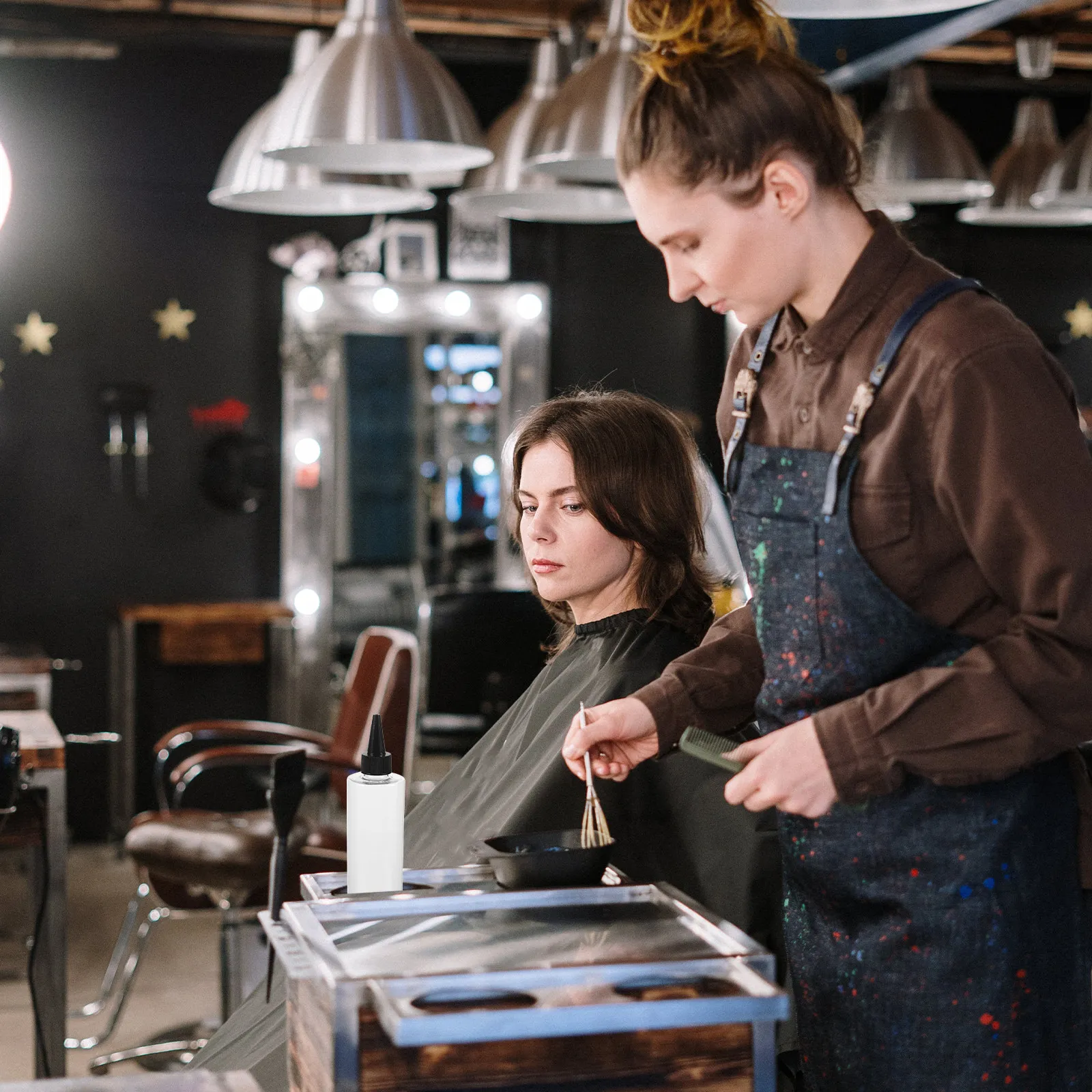 

Набор из 10 пластиковых бутылок для краски для волос объемом 250 мл с заостренным носиком, легко сжимаемые, для домашнего использования и парикмахерских