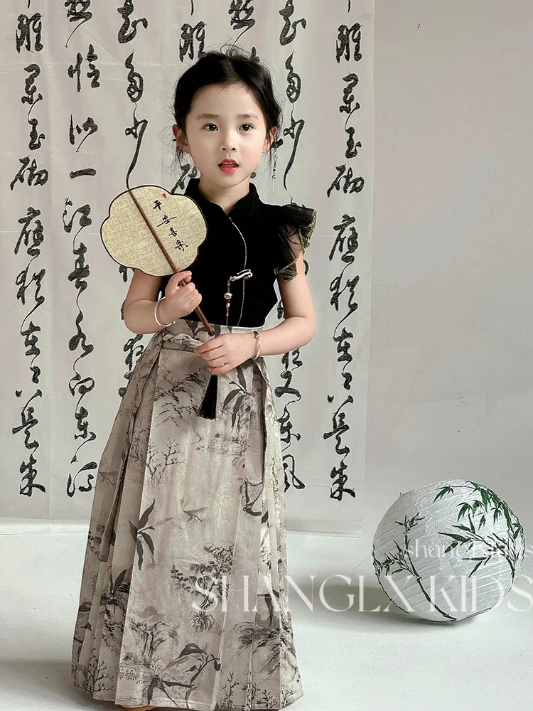 

2024 Summer New Chinese Oxygen Dress for Girls, with National Style and Horse Skirt Design chinese traditional dress