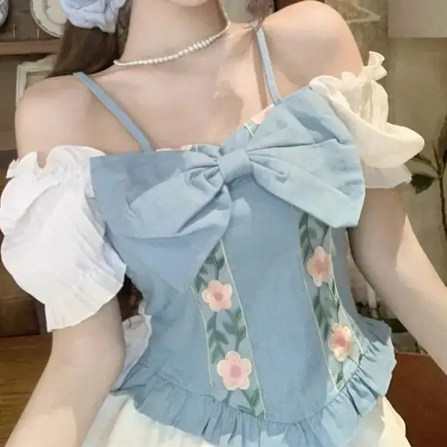 

Japan Denim Design Three-Dimensional Embroidery Sweet Suspender Slimming Top Small And Fresh