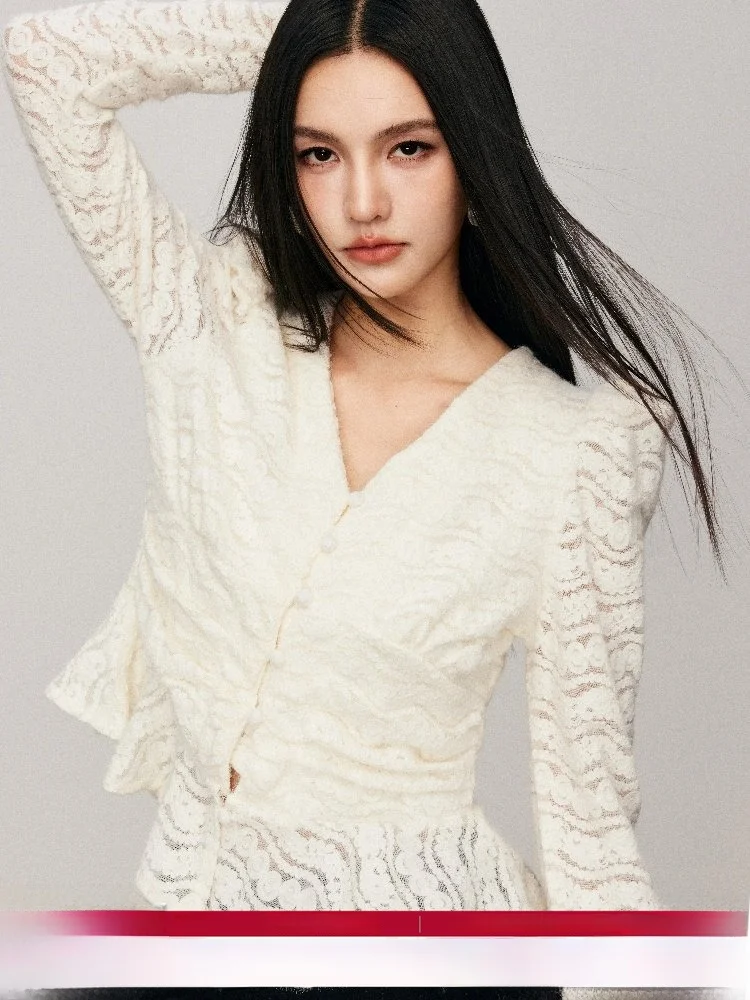 

Faionable Lace oulder Pad Top V-ne CHILL ZOEY Spring 2024 Commute Sle Long Sve Nylon Women's Knittedwear