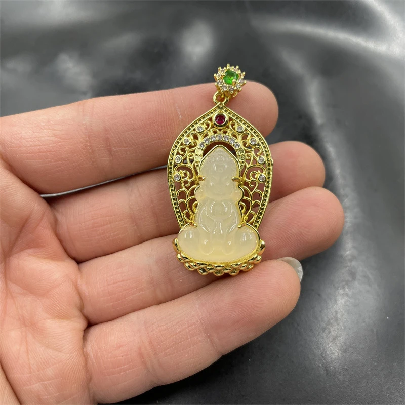 

Инкрустировано белым халцедоном и агатом, женский кулон Будда, цепочка на ключицу, нефритовый кулон.