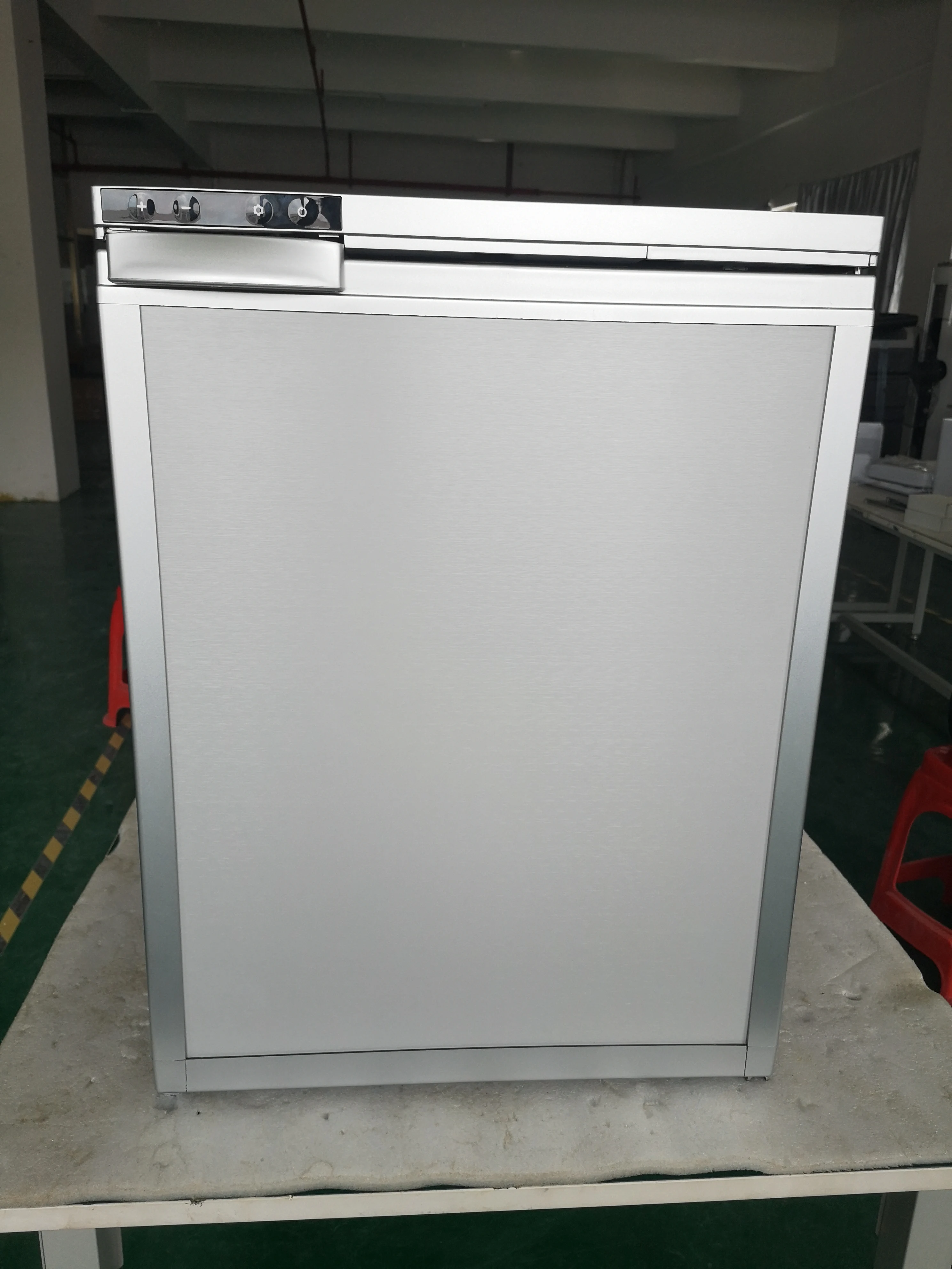 المحمولة 58.4L 12 فولت 24 فولت 60 واط RV ضاغط الفريزر التبريد لسيارة قارب التخييم في الهواء الطلق