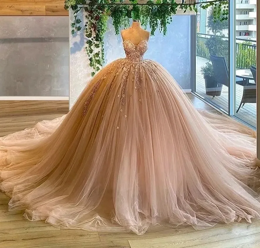 

Blush Pink Quinceanera Dresses 2025 Ball Gown Sexy Sweetheart 3D Flowers Lace Appliques Dress Formal Party Prom Evening Gowns