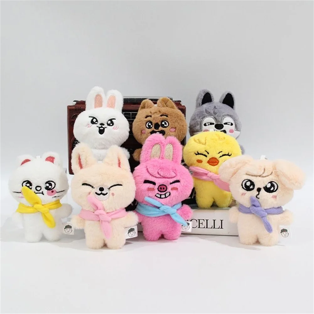 HOT Skzoo ペンダントぬいぐるみ かわいい Skzoo カラフルスカーフペンダント ステイプラッシュ 漫画風ぬいぐるみ人形 おもちゃ 部屋飾り 子供向けギフト