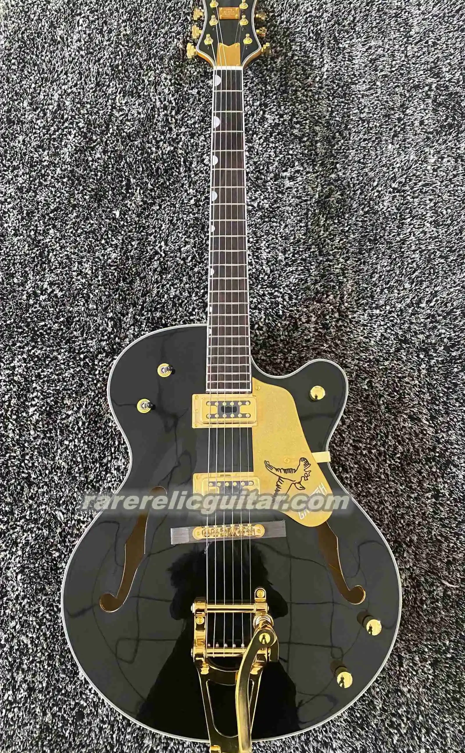 Single Cutaway Black Falcon Hollow Body Jazz Electric Guitar Imperial Tuners Gold Sparkle Binding Double F Hole Bigs Tremolo