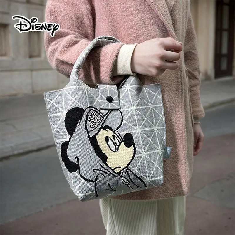 

Disney high-quality woven cartoon Mickey handbag, women's fashionable and versatile casual hand-held knitted bag