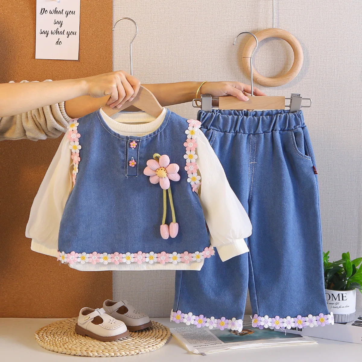 Girls' Spring Clothes Suits 2026 New Arrival Stylish Sweet Long Sleeve Floral Denim Three-Piece Set