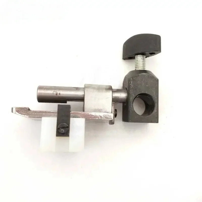 parti-per-parti-della-macchina-da-stampa-komori-del-blocco-della-pressa-dell'alimentatore-komori