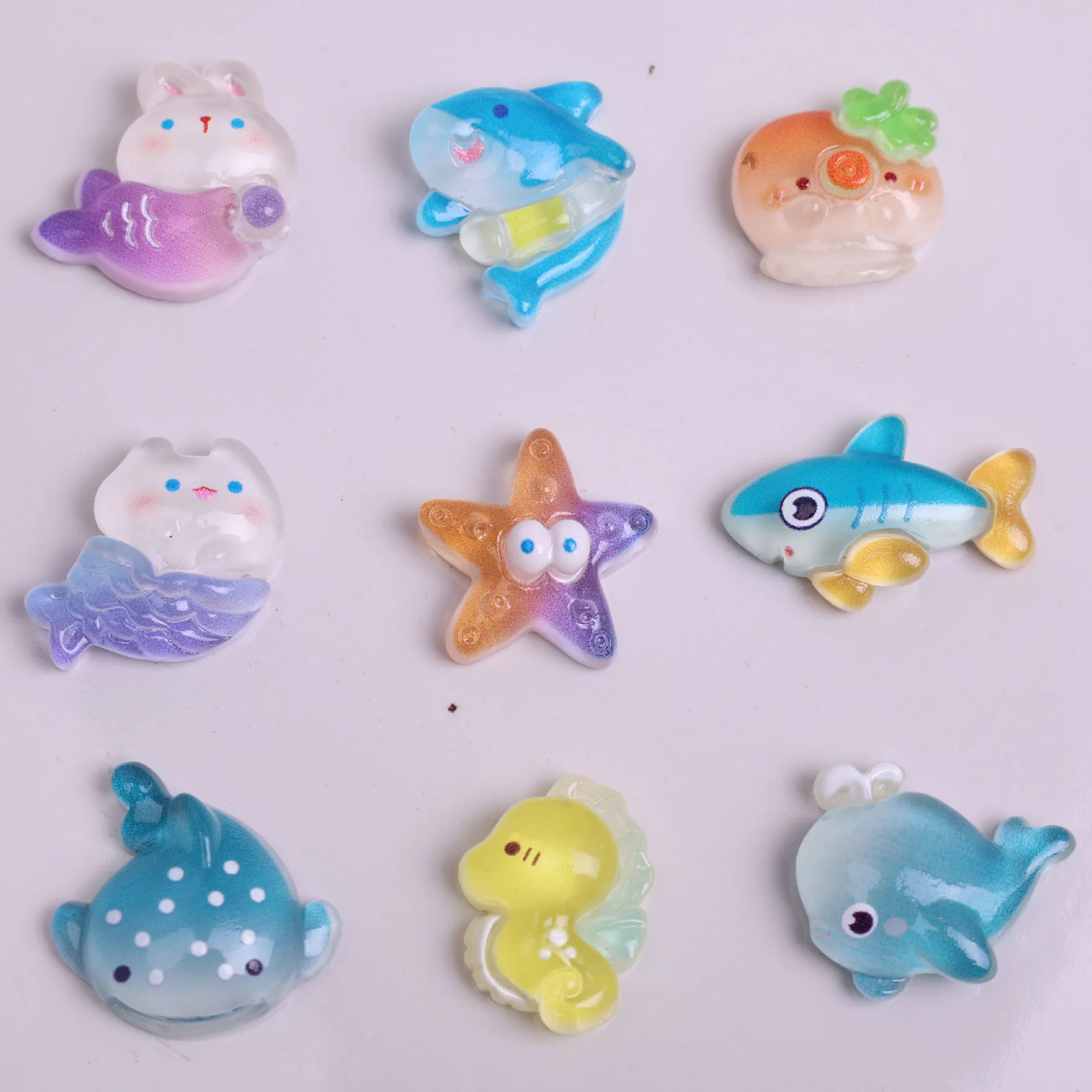 9-個シミュレーション発光海洋小動物樹脂アクセサリー電話ケースヘアピンクリップステッカー冷蔵庫マグネット小さなアクセサリー
