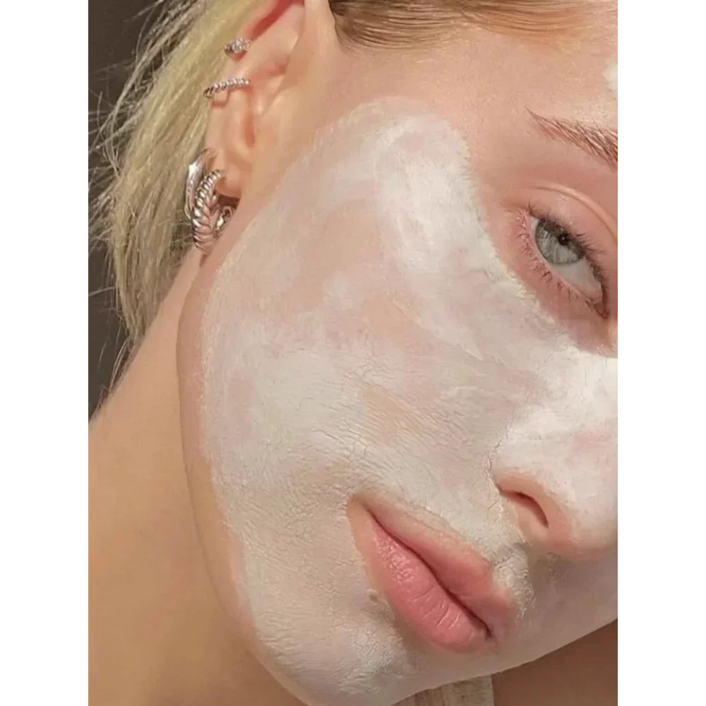 SIMPLE Brighten Clay Mask 50ml Vitamins E&C Antioxidant Whitening Hydration Deep Cleansing Moisturizing Skin Care Products