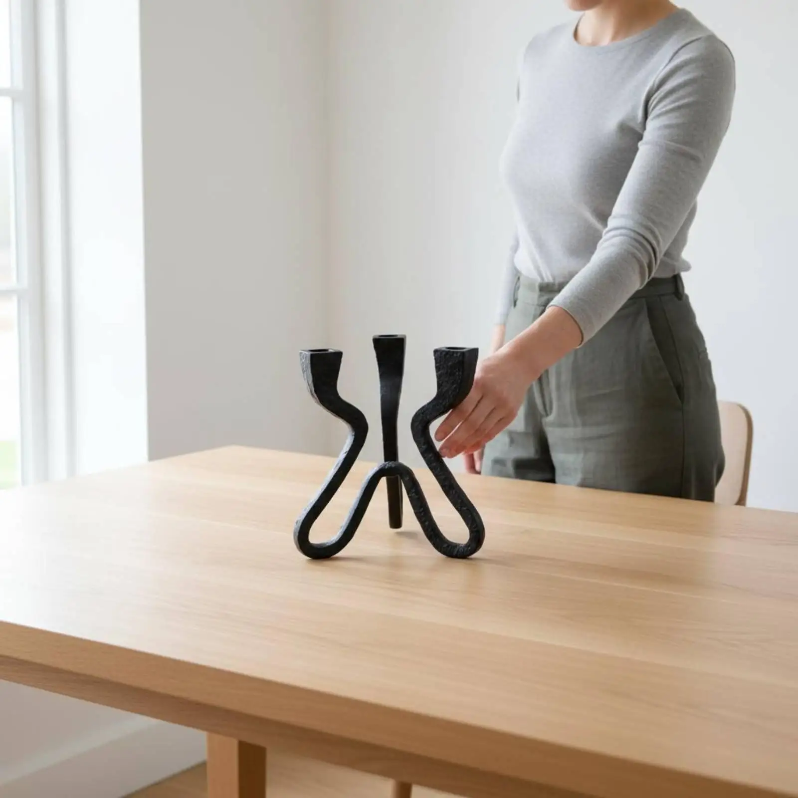 Geometric Candle Holder Nordic Cast Design Iron Candle Holder Table Centerpiece Contemporary Black Candlestick for Living Room