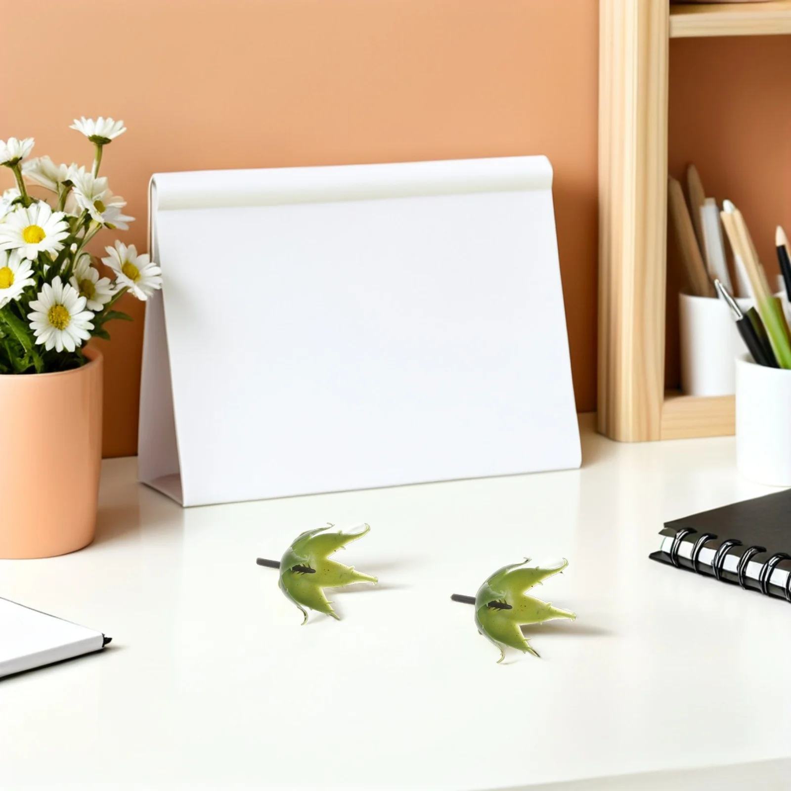 

200Set Artificial Flower Calyxes Plastic Floral Sepals Fade Resistant Base for DIY Bouquet Floral Craft Materials