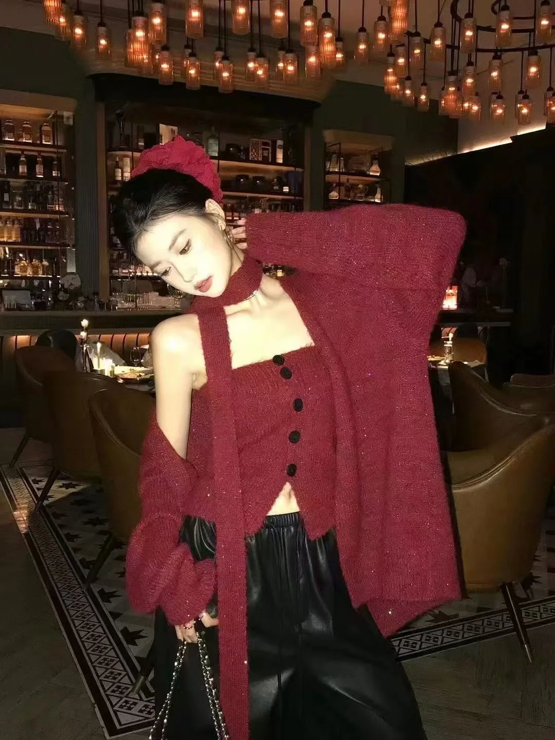 

Вязаный комплект в стиле ретро Pure Desire: женский осенне-зимний свободный жилет, кардиган и футболка. Модный повседневный комплект.