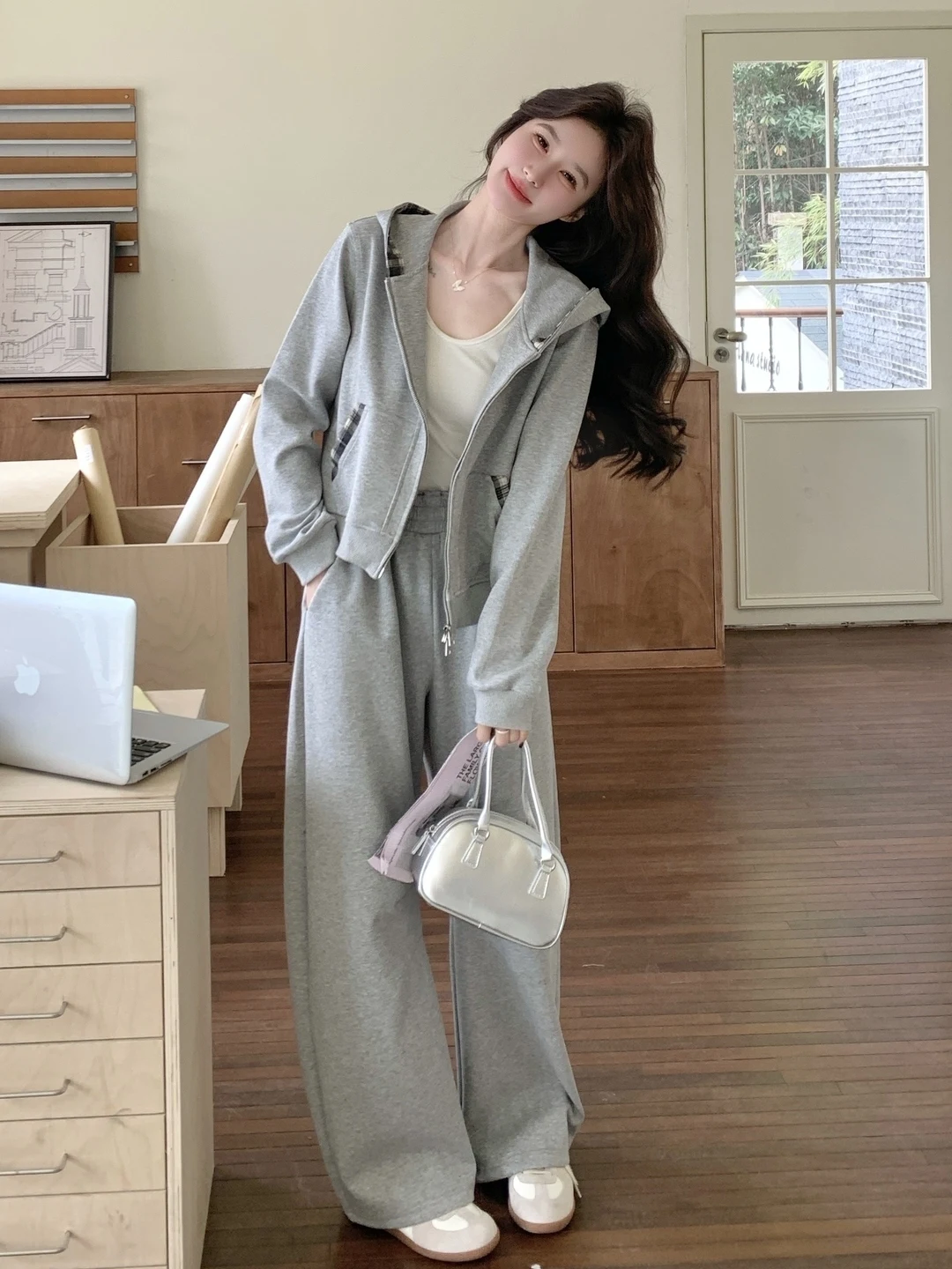 

Grey Plaid Sweatshirt And Pants Set Women's Spring Autumn New Sport Style Two-Piece Set High Waist Trousers Chic Loose Fit