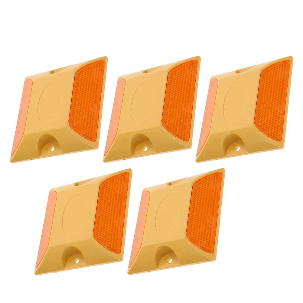 5Pcs Road Studs Single Sided Reflective Plastic Raised Highway Speed Reduction Markers Driveway Traffic Management Reflective