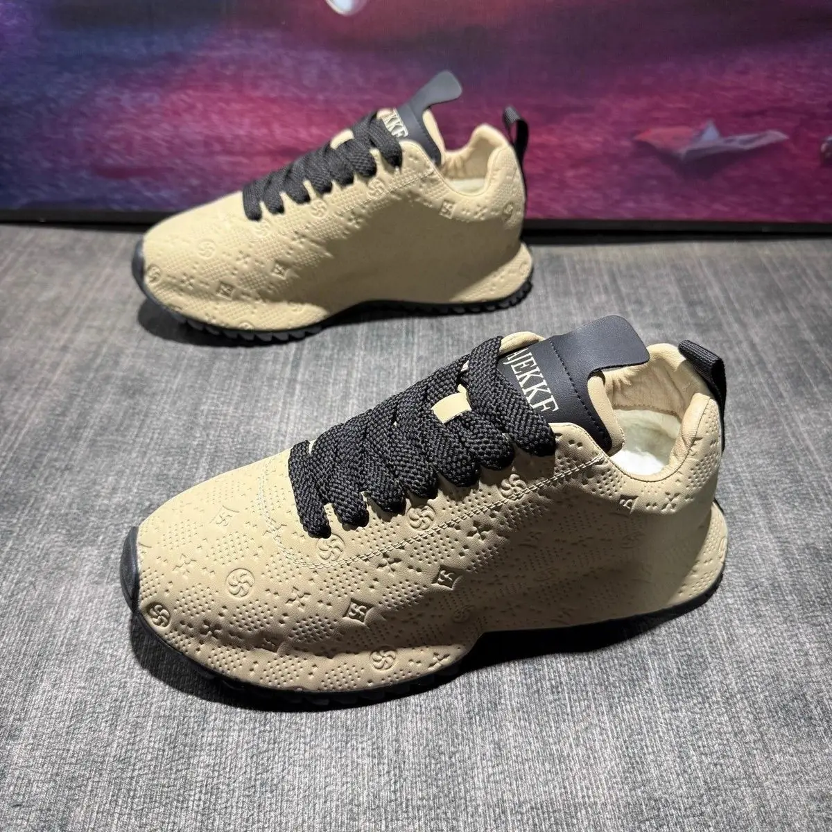 

Autumn New Men's Casual Shoes Comfortable Breathable Mesh Running Footwear Fashion Outdoor Wear-resistant Sports Chunky Sneakers