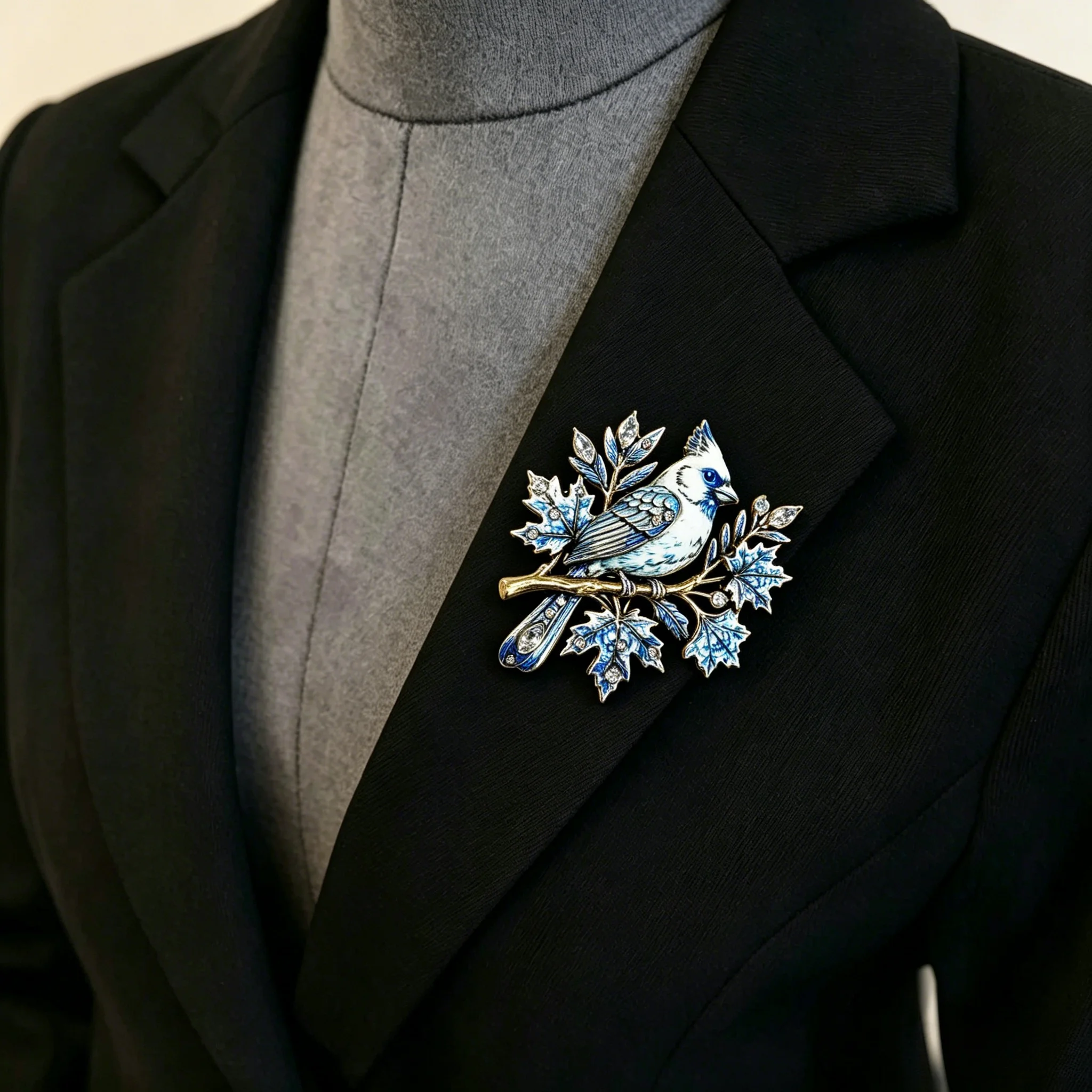 Essh&Pule Enamel Cardinal Bird Brooch Rhinestone Maple Leaf Autumn Lapel Pin Suit Scarf Coat Women Vintage Fashion Jewelry Gift