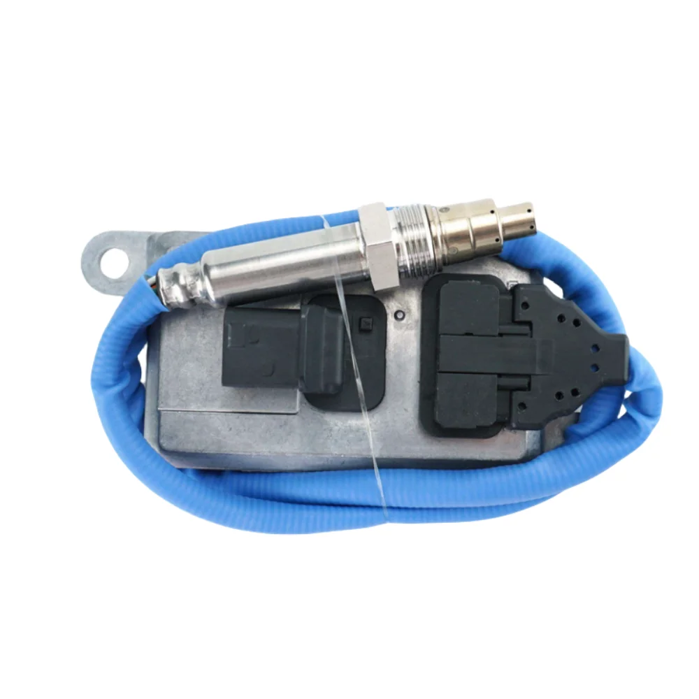 

Датчик NOx 51.15408-0018 5WK96783B для грузовиков MAN TGL, TGM, TGX, TGS