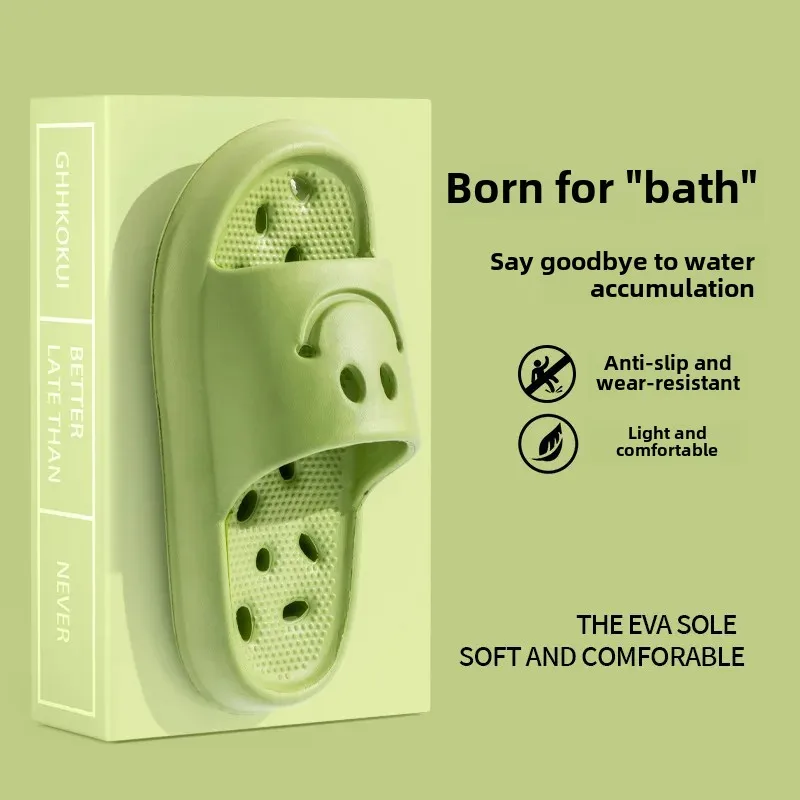 شباشب حمام المرأة الصيف المضادة للانزلاق داخلي المنزل الجوف خارج دش الصنادل المقاومة للماء الرجال قباقيب الكبار قابلة للتصريف